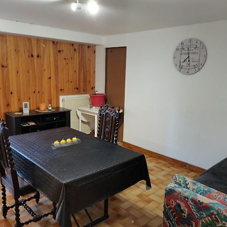 Appartamento Mon Petit Studio Montmorillon Esterno foto