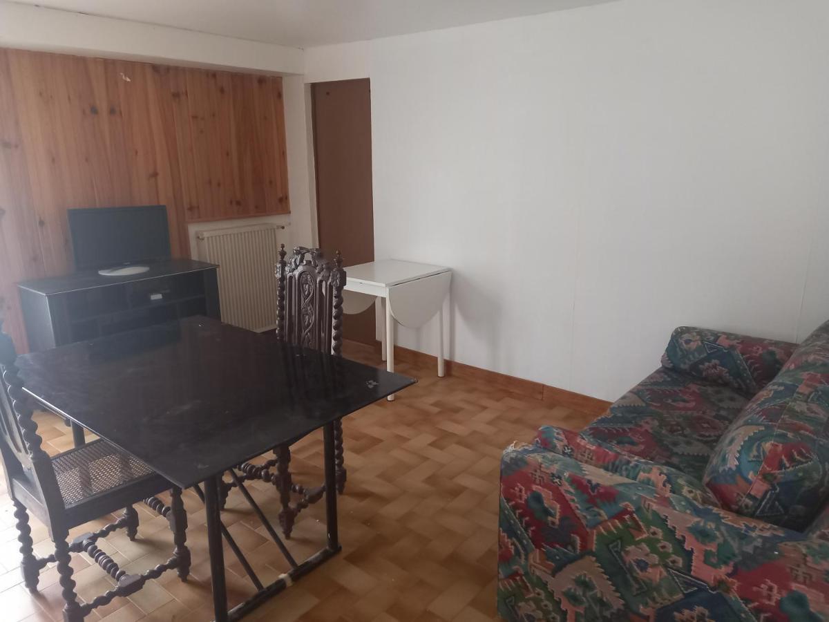 Appartamento Mon Petit Studio Montmorillon Esterno foto
